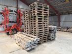 Pallet and pallet frames 3