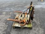 Pallet forks with Avant hitch 8