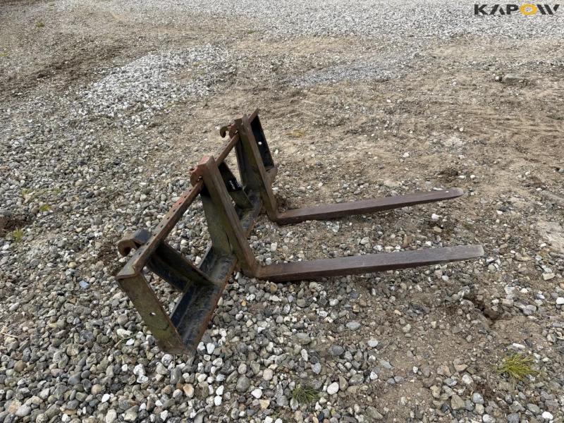Pallet forks with Euro hitch 4