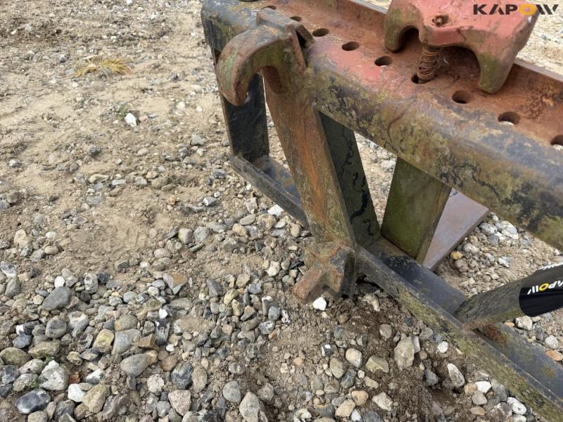 Pallet forks with Euro hitch 10