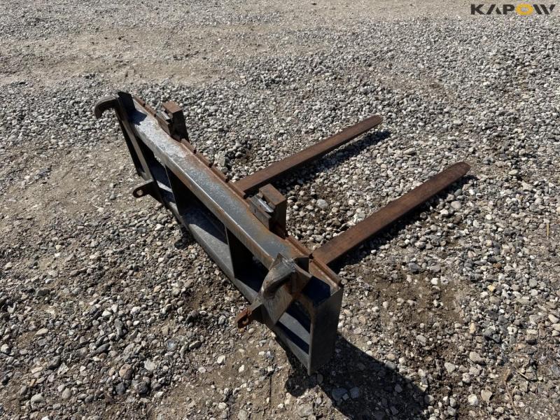 Pallet forks with Euro hitch 5