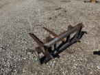 Pallet forks with Euro hitch 7
