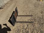 Pallet forks with Euro and Avant hitch 4