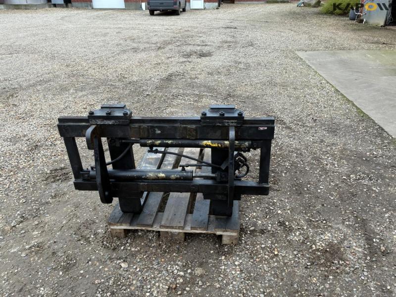 Quick-change pallet forks 5