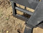 Pallet forks with hydraulic side shift 13
