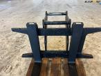 Pallet forks with Hydrema hitch 9