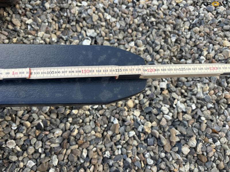 Pallet forks with Hydrema hitch 13