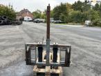 Pallet forks with sack lifts 6