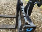 Pallet forks with Volvo hitch 12