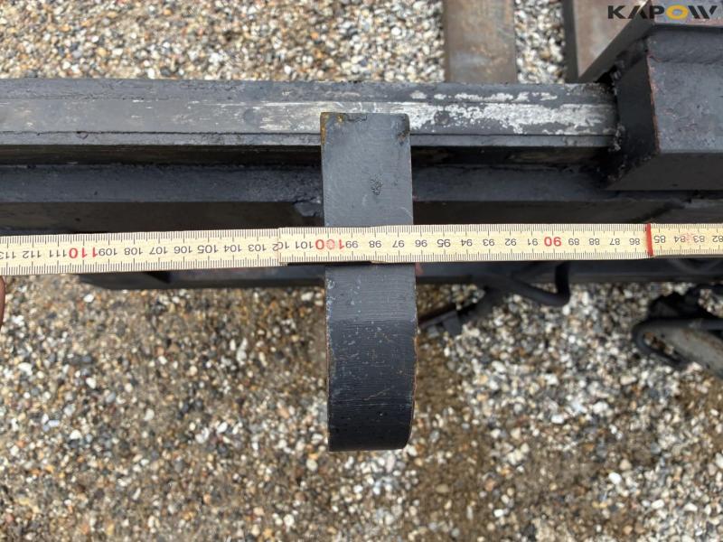 Pallet forks with Volvo hitch 18