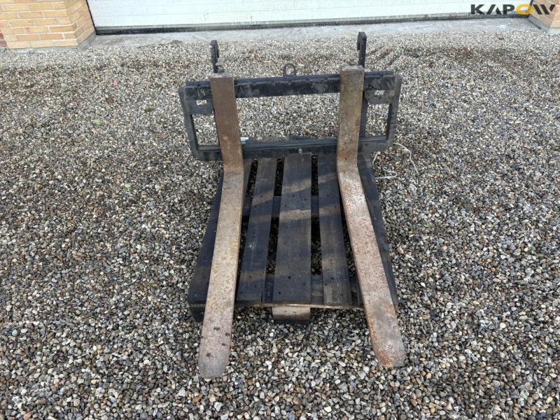 Pallet forks with Weidermann Hitch 2