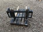 Pallet forks with Weidermann Hitch 6