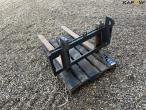 Pallet forks with Weidermann Hitch 7