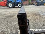 Pallet forks on heavy-duty frame 11
