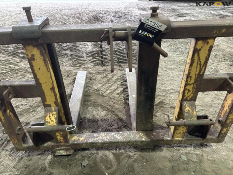 Pallet forks for lifts 16