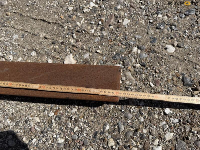 Pallet forks for three-point hitch 8