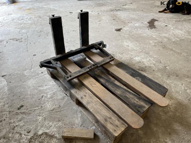 Pallet forks 3