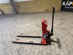 Pallet truck with scale 8