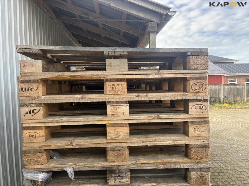 Pallets 6