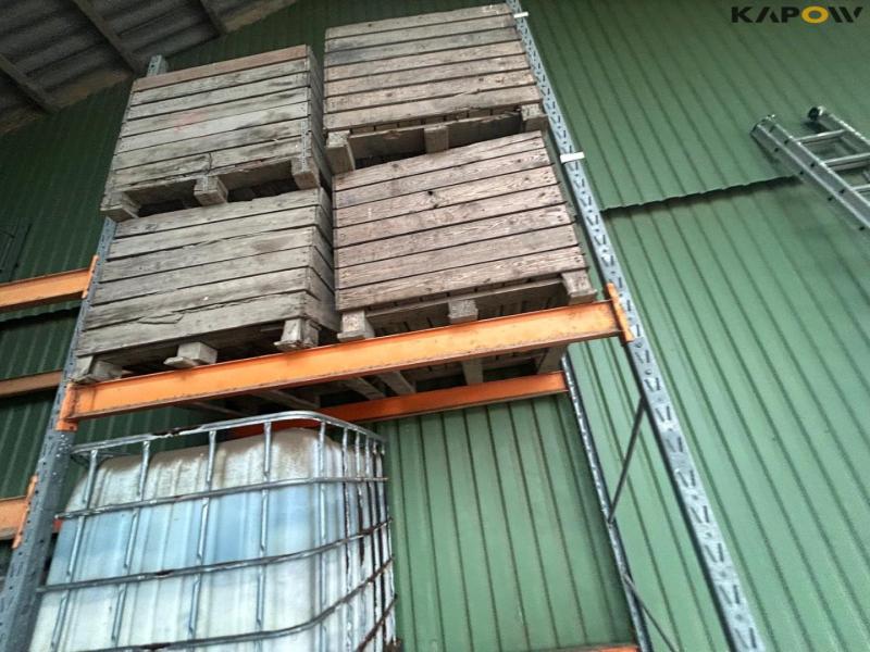 Pallet rack with contents 6