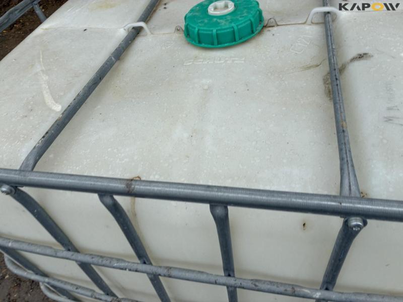 Pallet tank 1000 liters - 3 pcs. 22