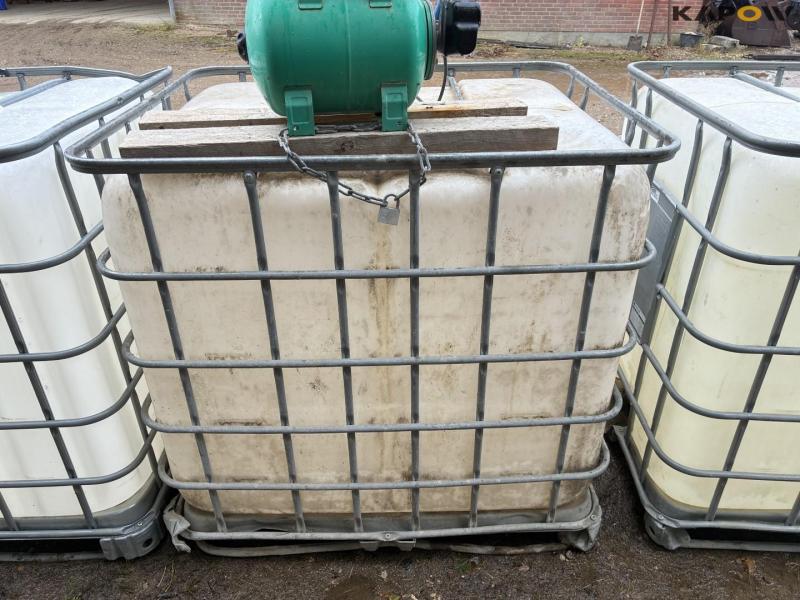 Pallet tank 1000 liters - 3 pcs. 13