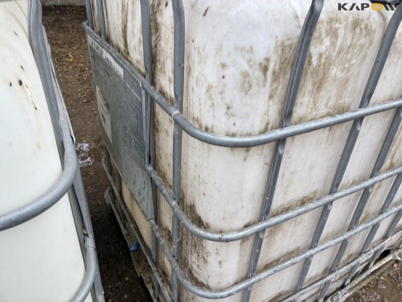 Pallet tank 1000 liters - 3 pcs. 19