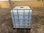 Pallet tank with washer fluid 8