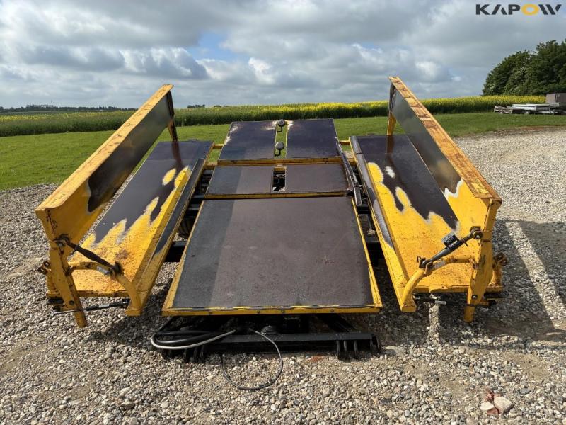 Parkland 325 bale collector 2