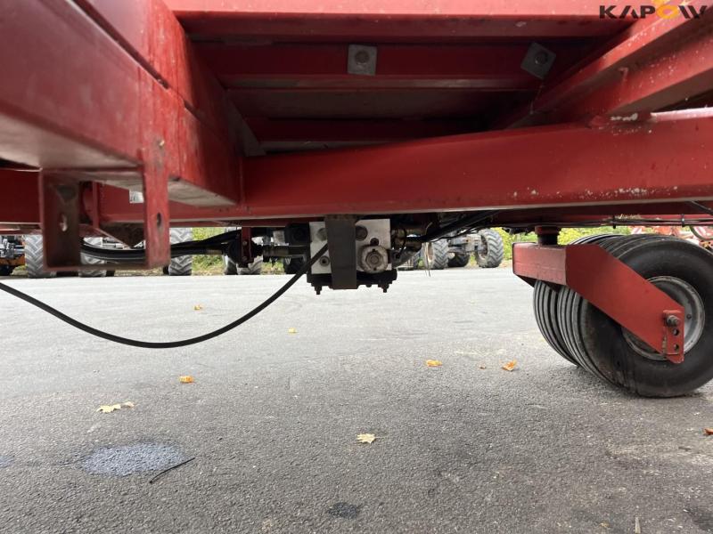 Parkland 325 bale trailer 10