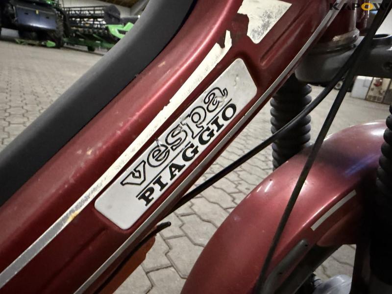 Piaggio Vespa Si moped 26