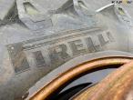 Pirelli 580/70-R42 twin wheels 7