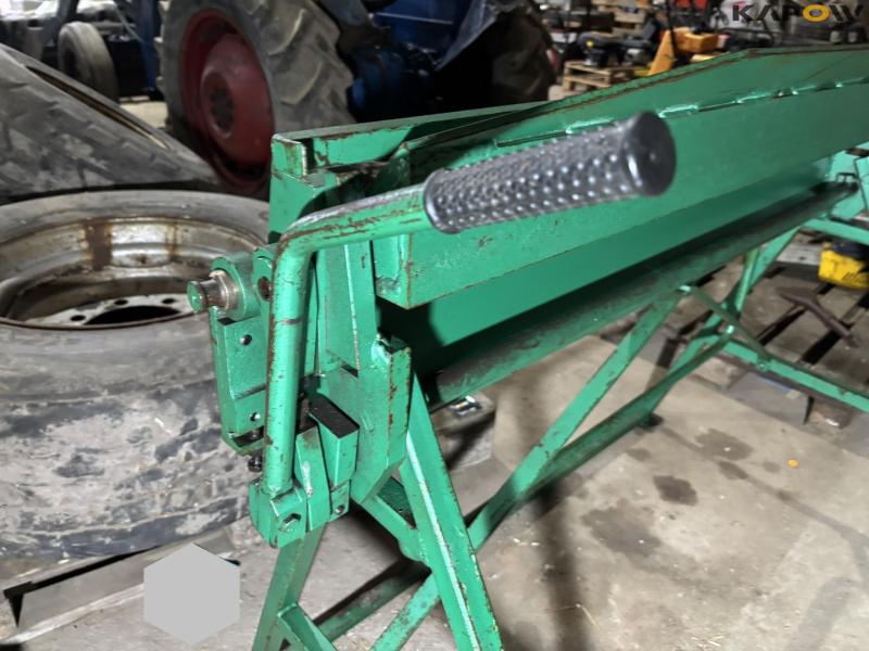 Sheet metal trestle 130 cm 20