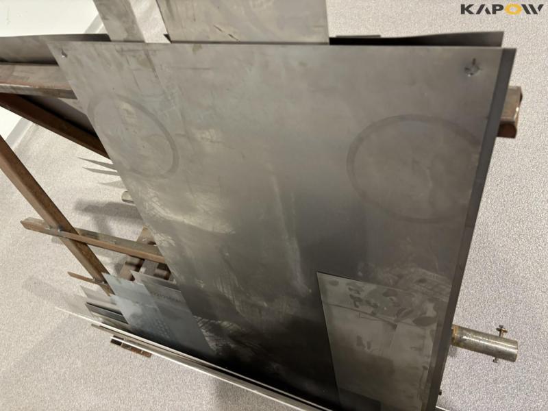 Record rack with contents 13