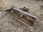 Grading bucket with Beco hitch 1