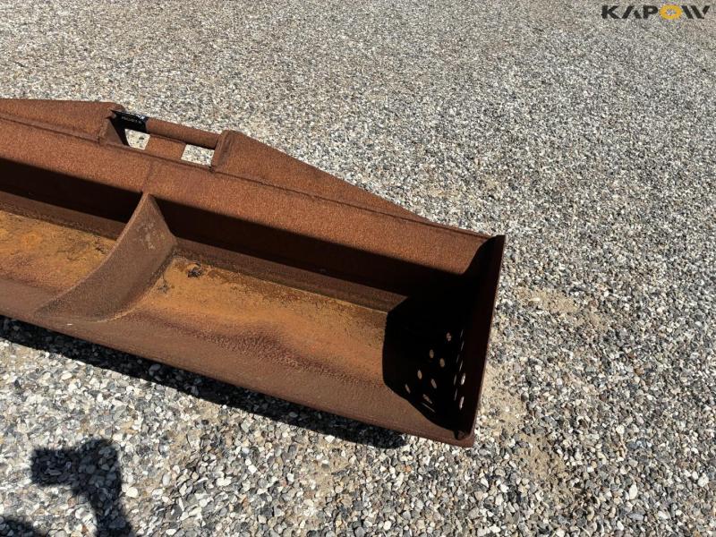 Planer bucket 4
