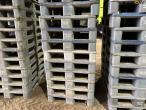 Plastic pallets 25
