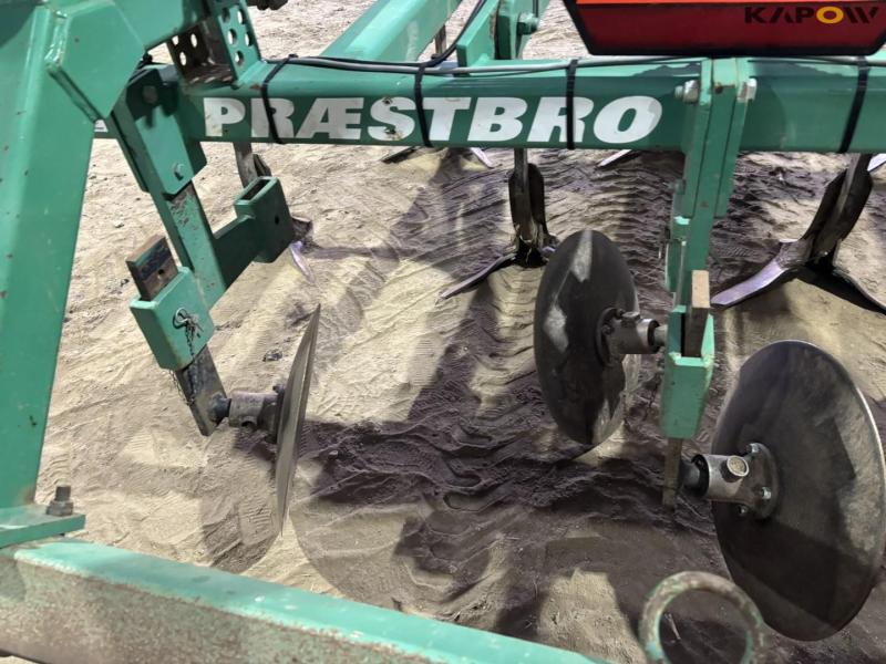 Præstbro 11 tooth stubble harrow 37