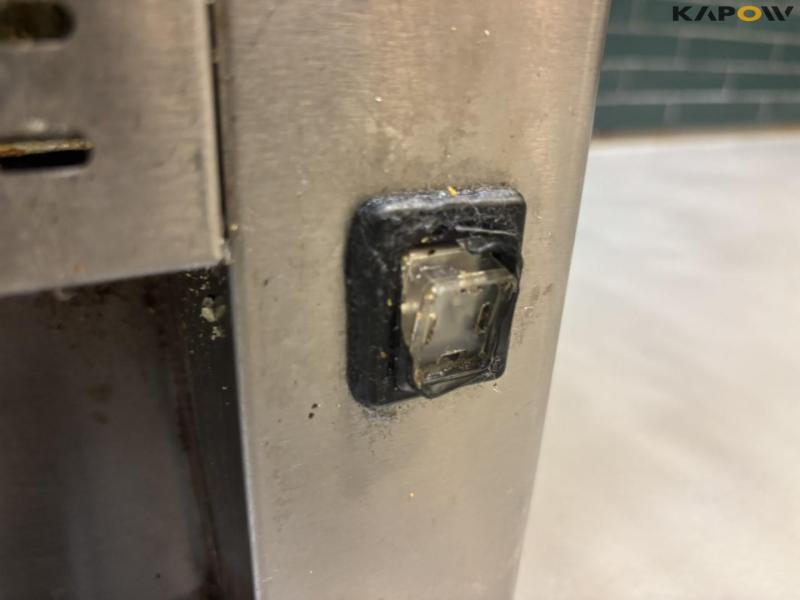 Prince Castle vertical contact toaster 8