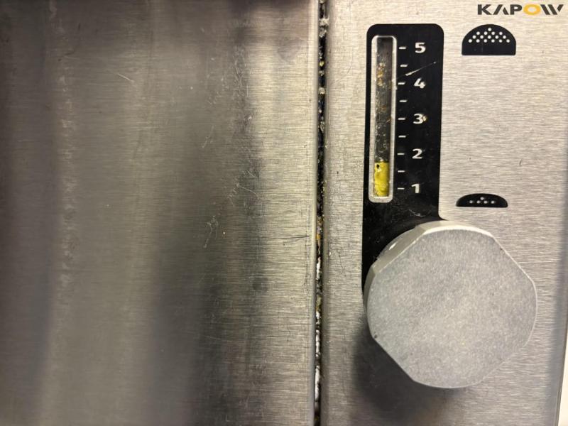 Prince Castle vertical contact toaster 32