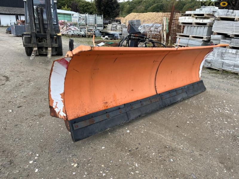 Pronar PU 3300 snow plow 3