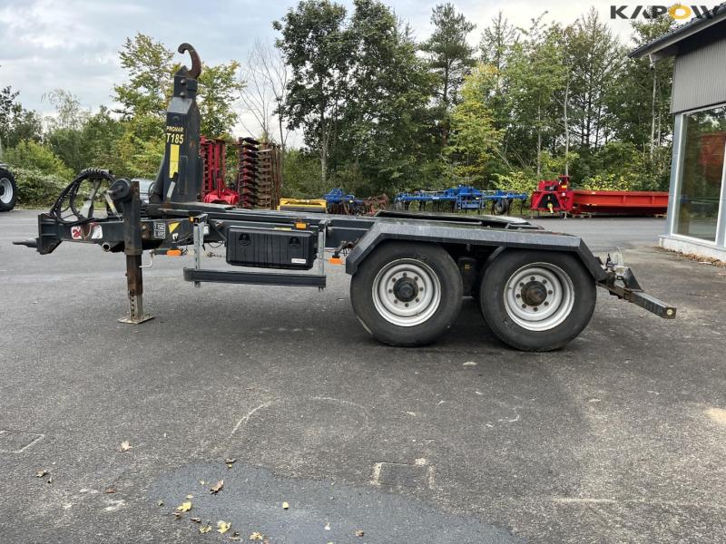 Pronar T185 hook lift truck 8