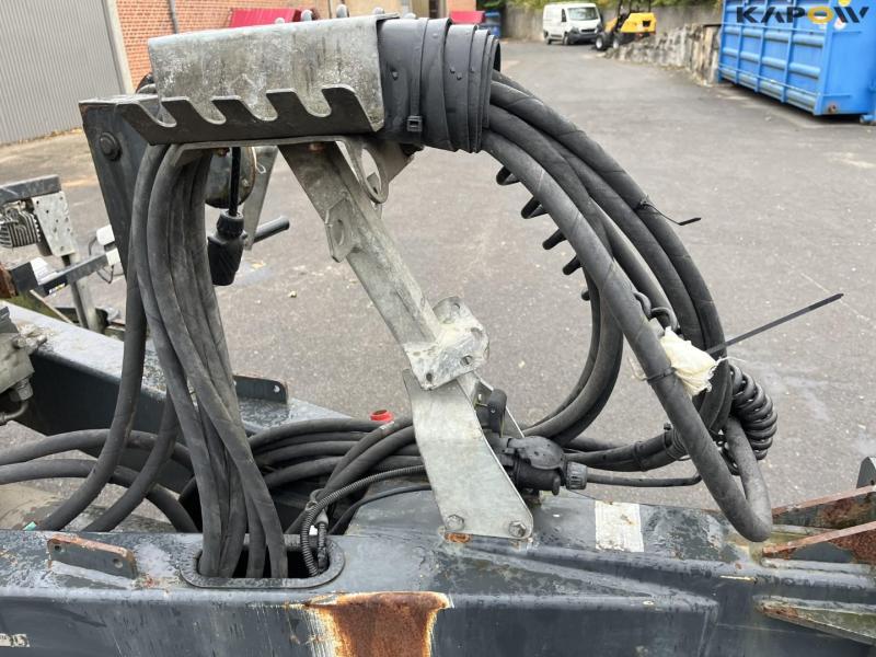 Pronar T185 hook lift truck 14