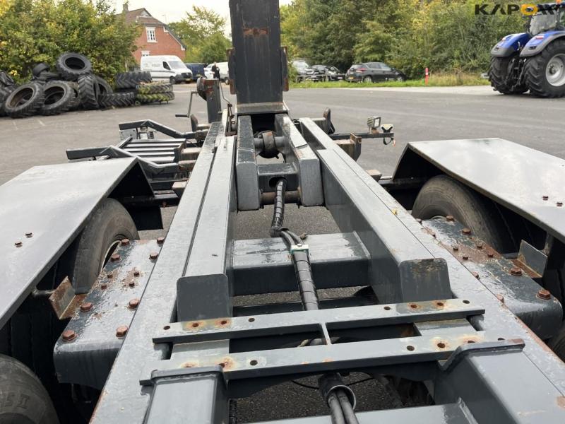 Pronar T185 hook lift truck 21
