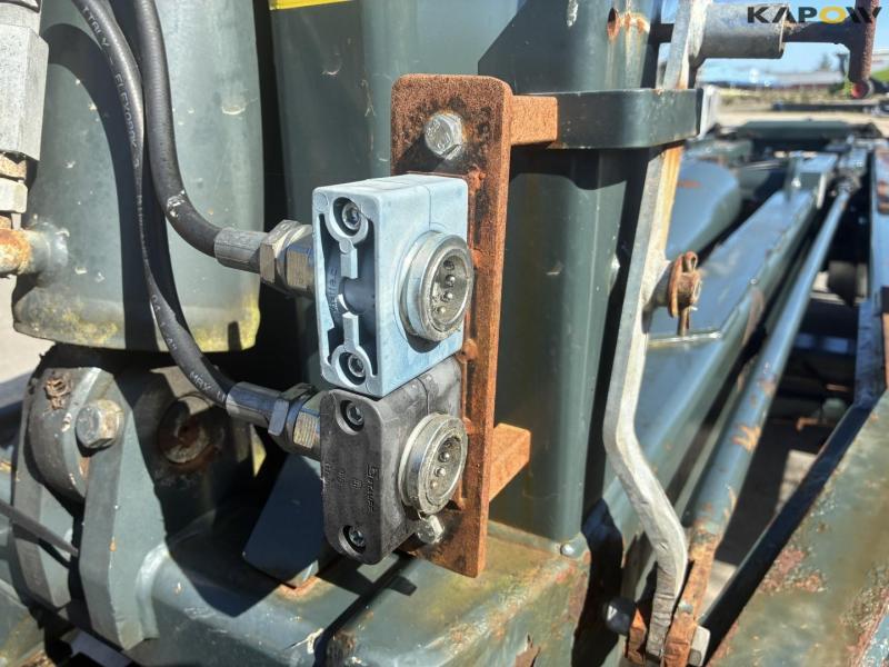 Pronar T285 hooklift truck 13