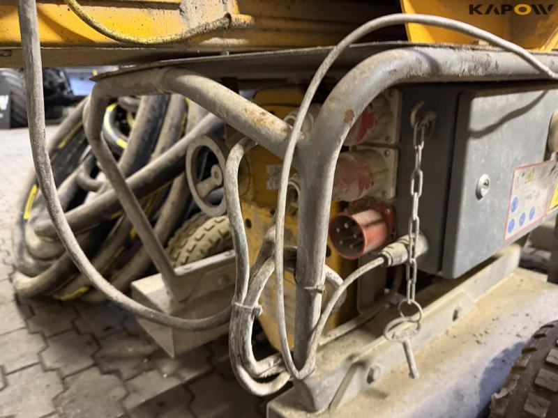 Putzmeister S5-EV pumps with forced agitator 25