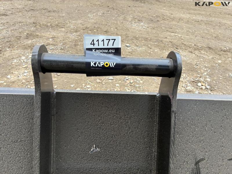 Compaction bucket 250cm with Hydrema hitch 18