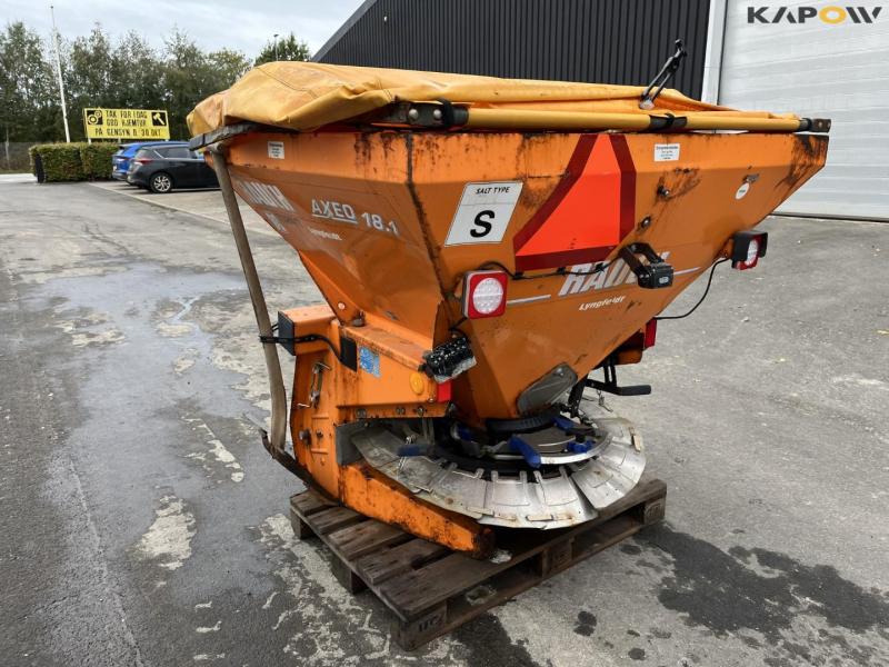 Rauch Axeo 18.1 salt spreader 7
