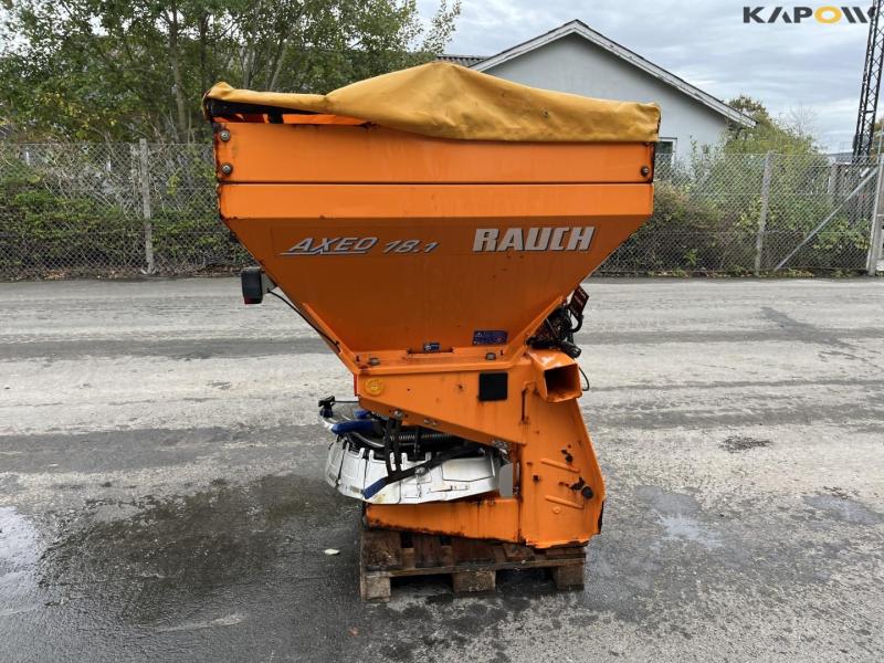 Rauch Axeo 18.1 salt spreader 4