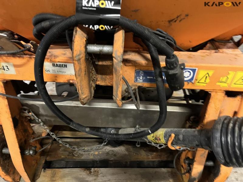 Rauch AXEO 2.1 salt spreader 14